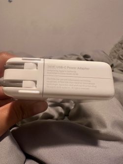 96W USB-C Power Adapter Apple