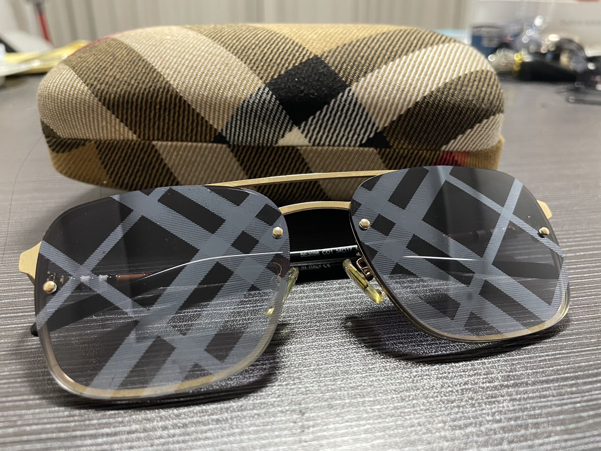 Burberry sunglasses