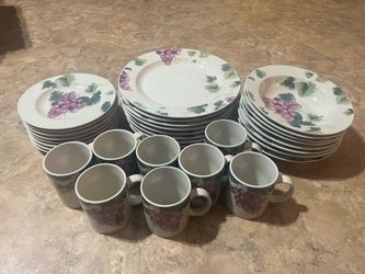 Stoneware set of 8