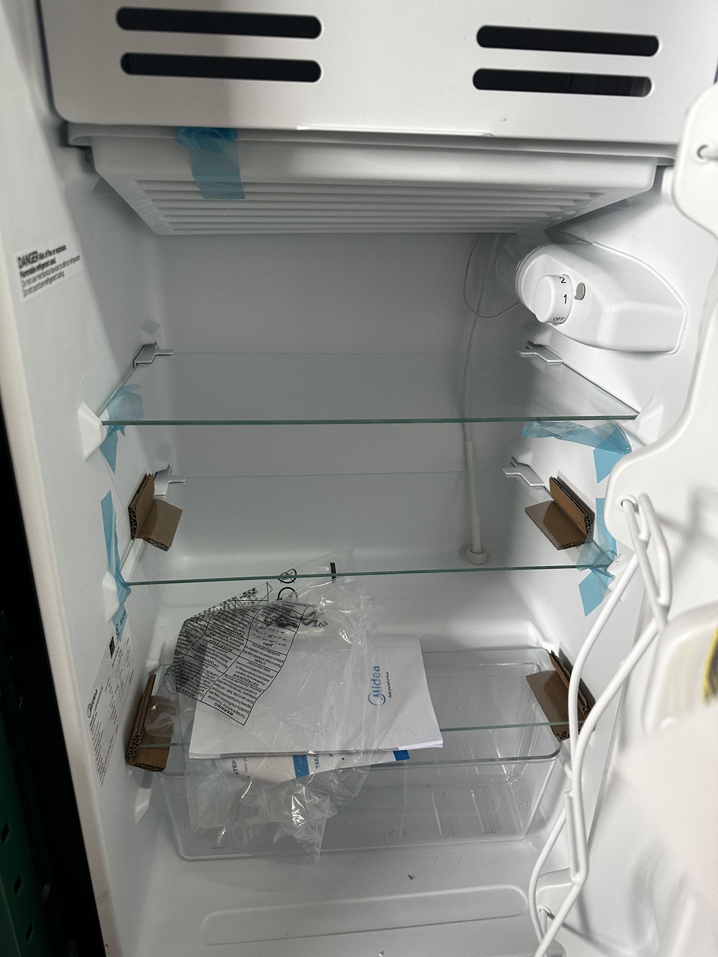 Midea Compact Refrigerator 3.3 Cu Ft for Sale in Orlando, FL OfferUp