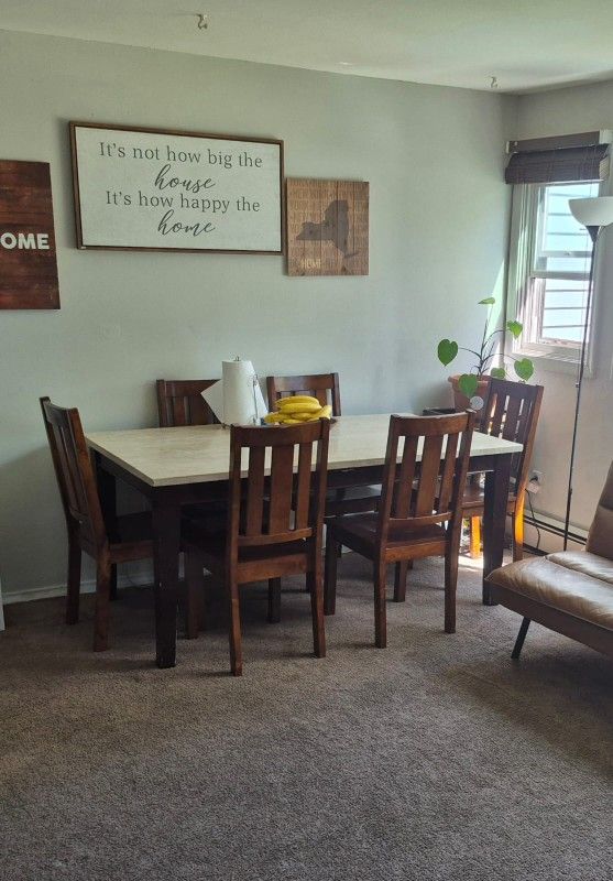 Dinning Table And Chairs