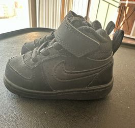 Baby nike tennis shoes 4c