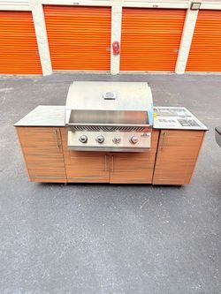 WeatherStrong Forte Series Sanibel 80.25-in W Teak Shaker Set Modular Outdoor Kitchen