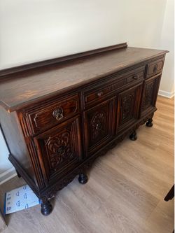 Dining table set