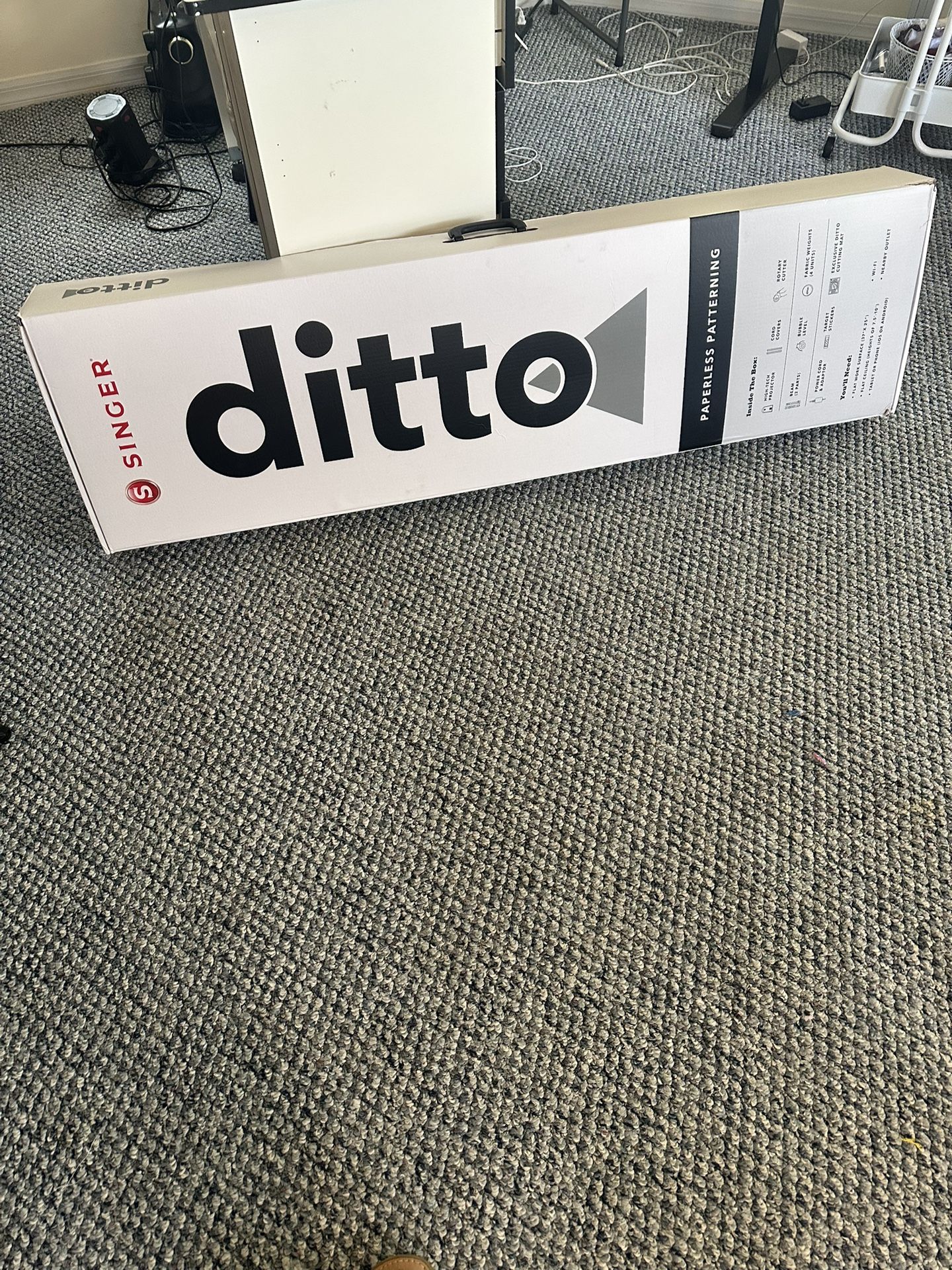 Ditto Sewing projector
