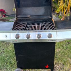 Asador seminuevo lléveselo por 250