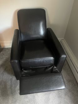 black recliner chair