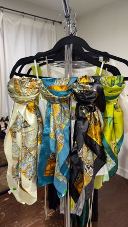 Yard sale style Y2K Pop-up in Renton