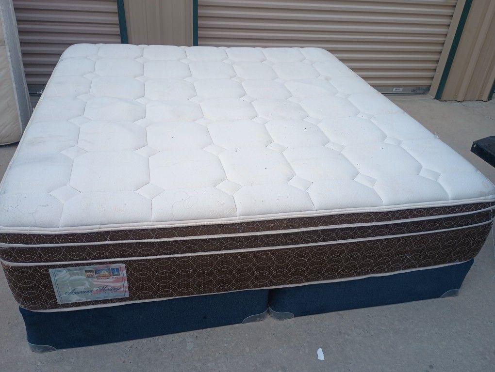 King Eurotop Pillowtop Mattress And Box Spring