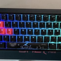 DUCKY ONE 2 Mini /GloriousMouse, GPU NVIDIA