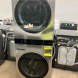 LG WKE100HVA 27 in. WashTower Laundry Center WASHER DRYER RTNS