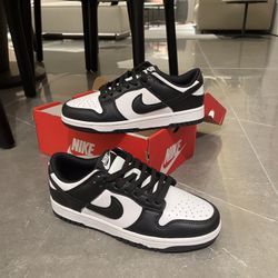 Nike dunks panda sport shoes Size US 8