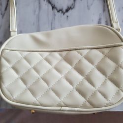 PURSE - EXCELLENT CONDITION/USED ONCE