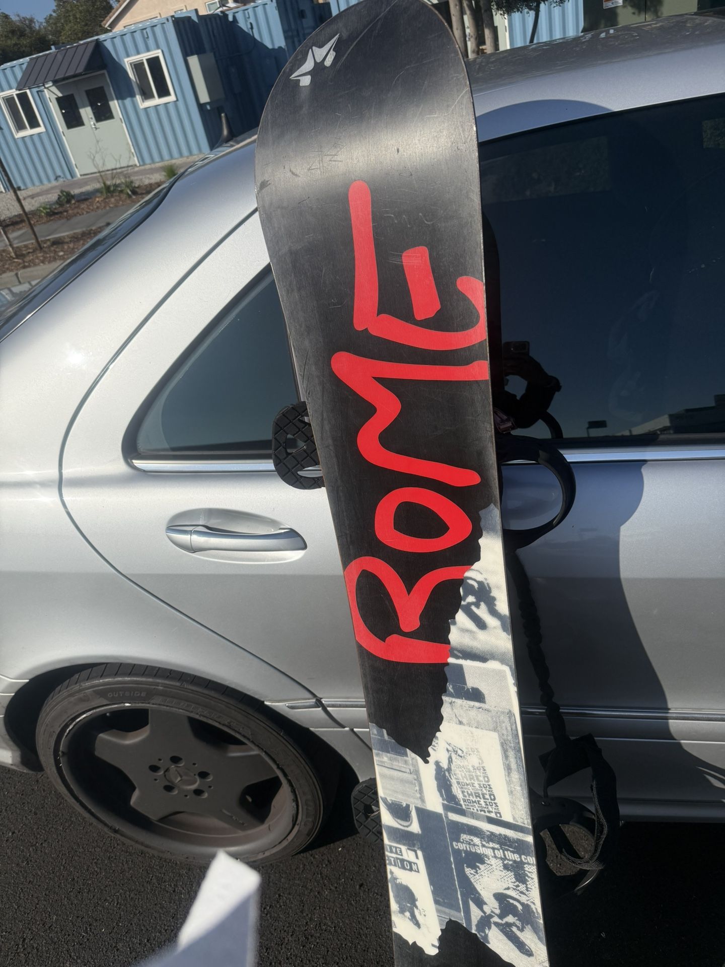 Deliver To Your Home Tonight, Monday And Within Rayne. Snowboard With Binding.