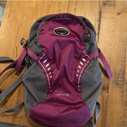 Osprey Daylite Hiking Backpack $70 Retail 
