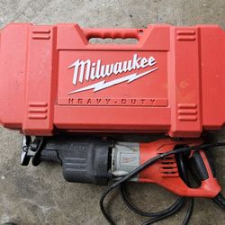 Milwaukee 15 Amp Orbital Super Sawzall