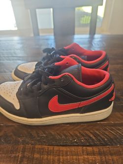Air Jordan 1 Low Black Red Sneakers