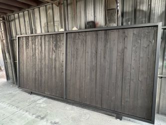 Gate