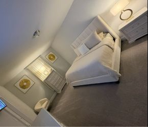 King Bedroom Set