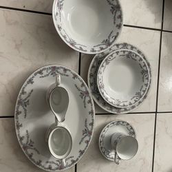 41 PIECE OF PAGODA CHINA - SUZANNE - MADE IN LILING CHINA