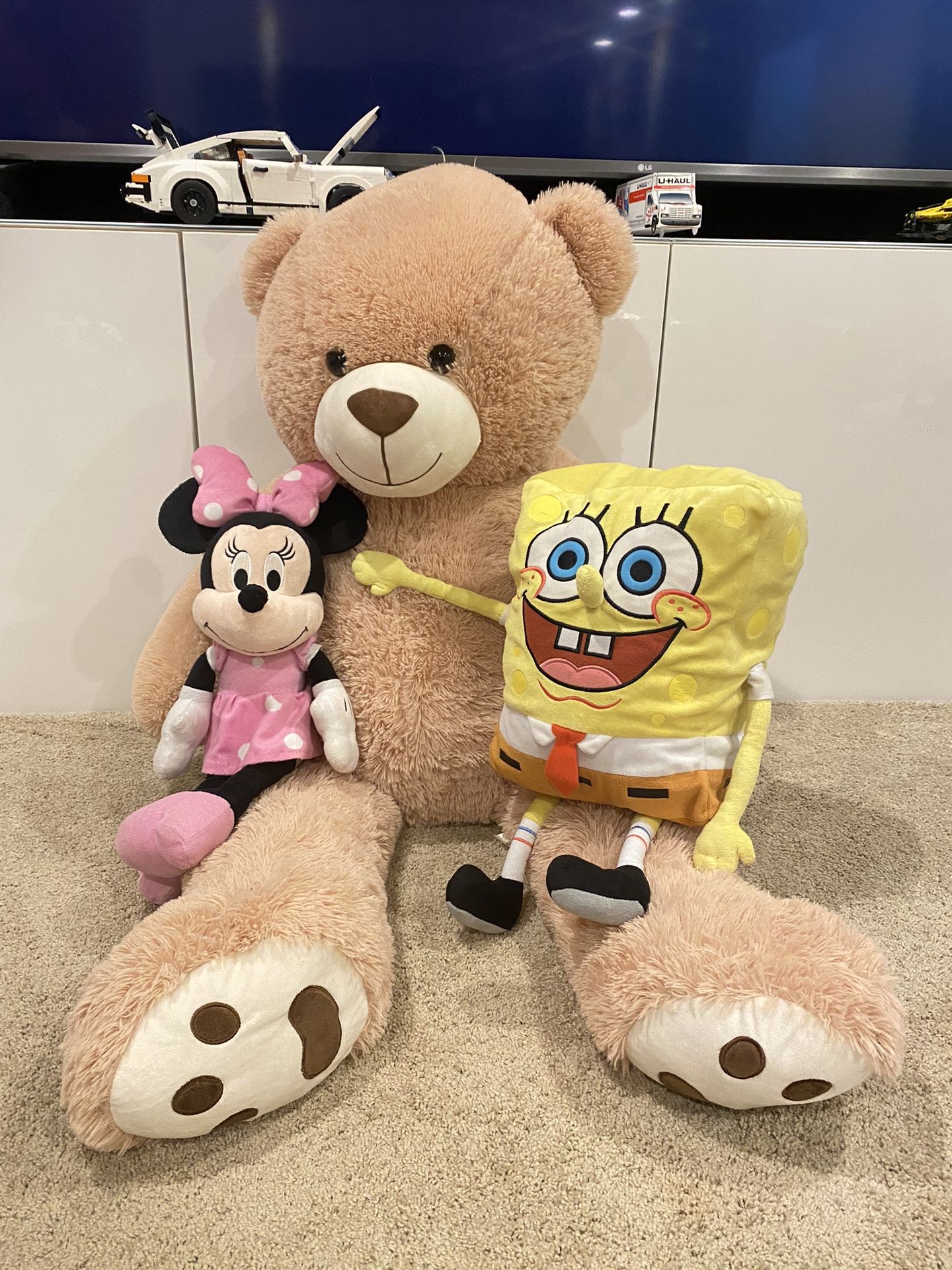 Stuffed Animals 4’ Tall Teddy Bear, SpongeBob, Minnie Mouse Disney, Square Pants