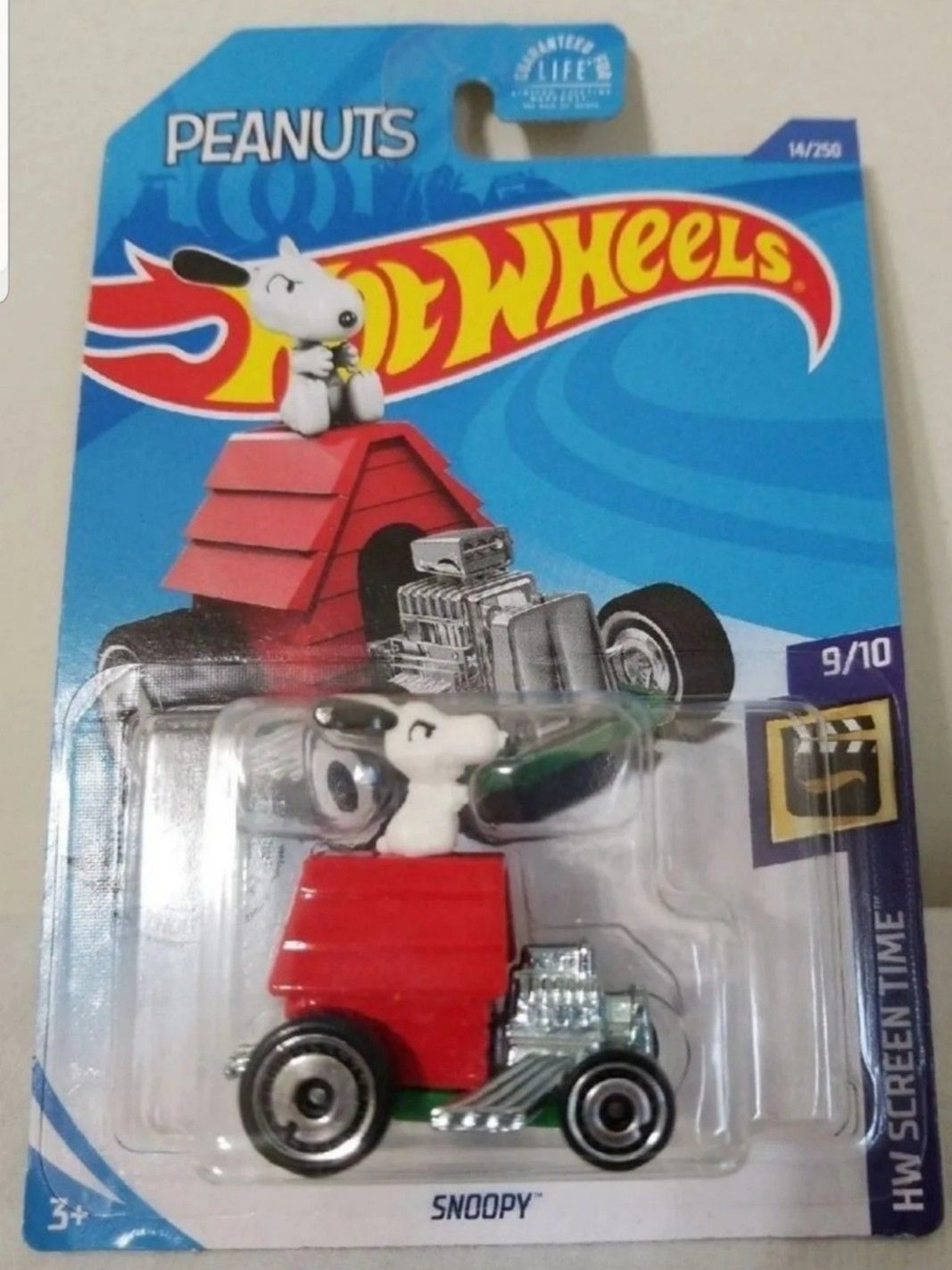 Hot Wheels Snoopy Vehicle