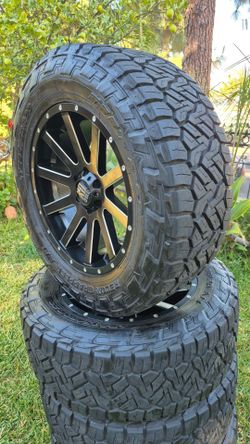F150 RINES Y LLANTAS 275 60 20 LLANTAS 95% de vida