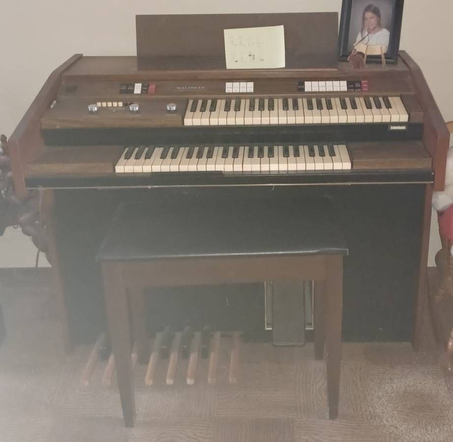 Baldwin Interlude Organ - $300