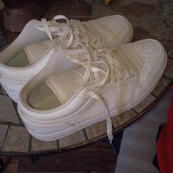 Nikes shoes