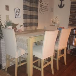 FREE CHAIRS (3) Table$20
