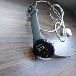 Google smart watch with charger