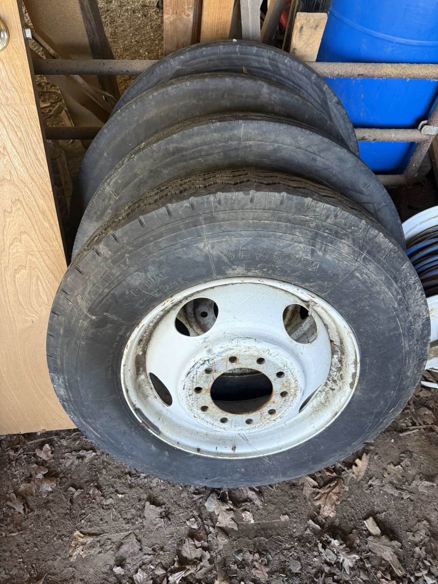 4wheels And Tires (8R19.5)  $300