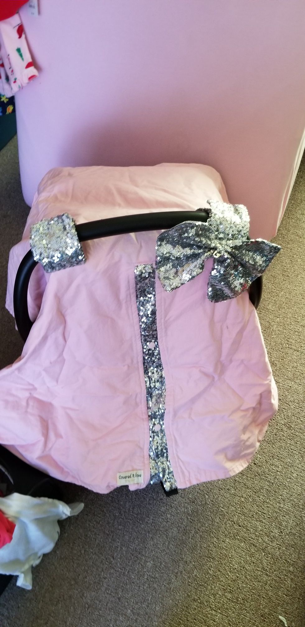 Car seat special order pink/silver cover