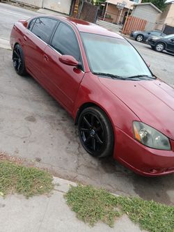 2005 Nissan Altima Título Limpio