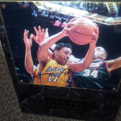 Lakers. Signed. Certificate Rick Fox
