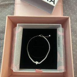 Sparkling Heart Tennis Bracelet