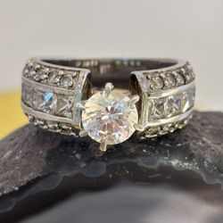 Silver 925 Ring size 7