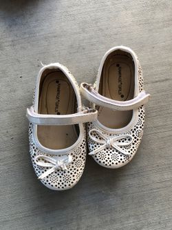 Girls dress shoes 6 toddler