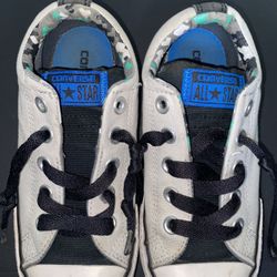 Used Converse Shoes Size 1