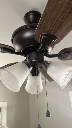 Harbor Breeze Ceiling Fan 5 Blade Approx 50-52 - Walnut