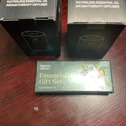 Essential Oils & 2 Waterless Diffusers