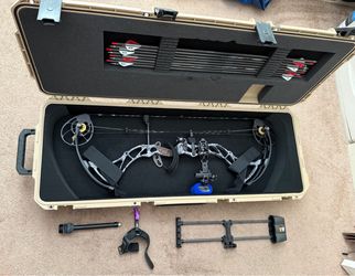 Bowtech Reign 6 w/ SKB Case