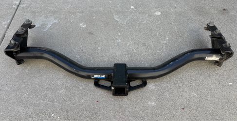 Reese Rear Mounted Tow Towing Hitch 2” Receiver