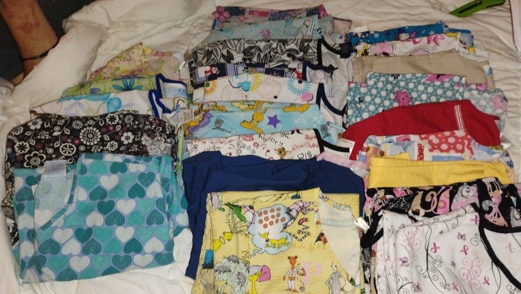 Scrub Tops M