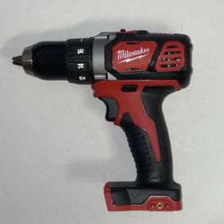 Milwaukee M18 18V Lithium-Ion Cordless 1/2 in. Drill Driver (Tool-Only)