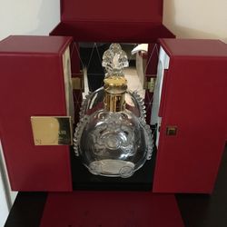 LOUIS XIII REMY MARTIN CRYSTAL BOTTLE WITH BOX