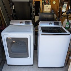 Samsung SmartCarr VRTplus Washer And Dryer