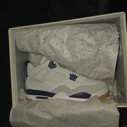 Jordan 4 SB Navy Sz 10 