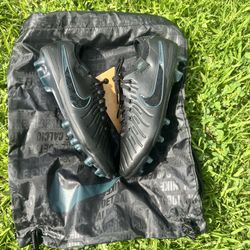 Nike Legend 10 Elite FG Size 5
