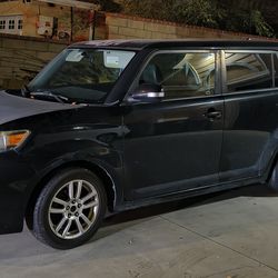 2014 xb